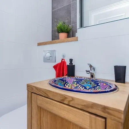 Twarda 54-warszawski Sen * Varsovia